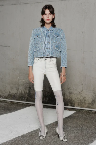 Look 30